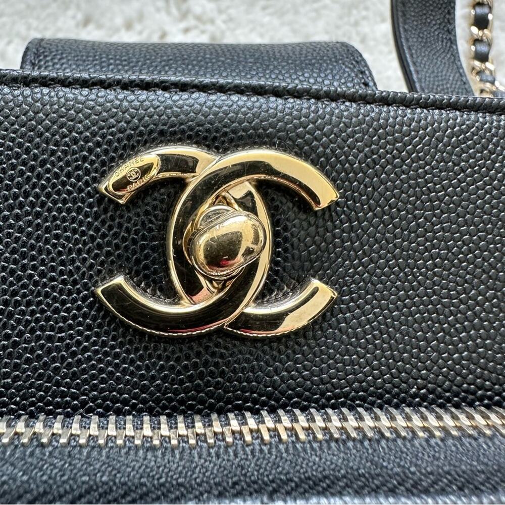 CHANEL business affinity leather handbag large Authentic Retail 7500$ - Picture 3 of 15